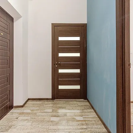 современная квартира в новом доме возле моря Apartment